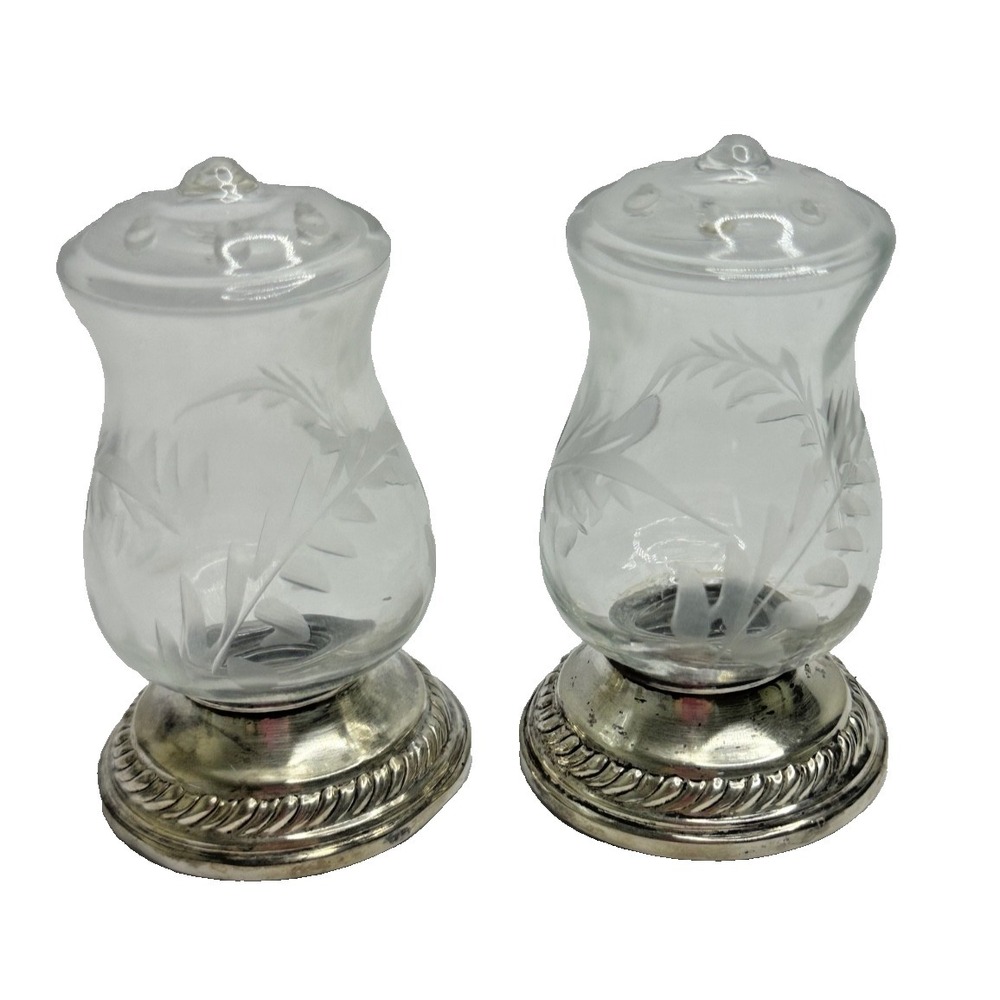 Quaker Sterling Silver Hurricane Salt and Pepper Weighted 703 Etched Glass